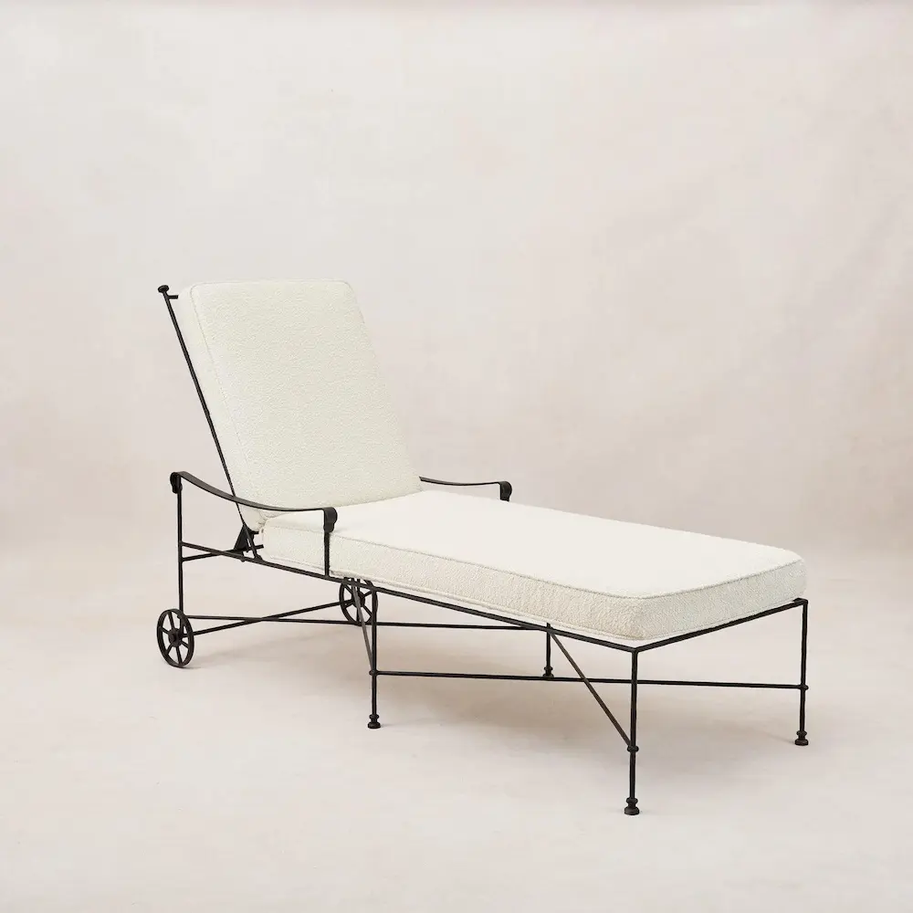 provence outdoor boucle chaise lounge (1)